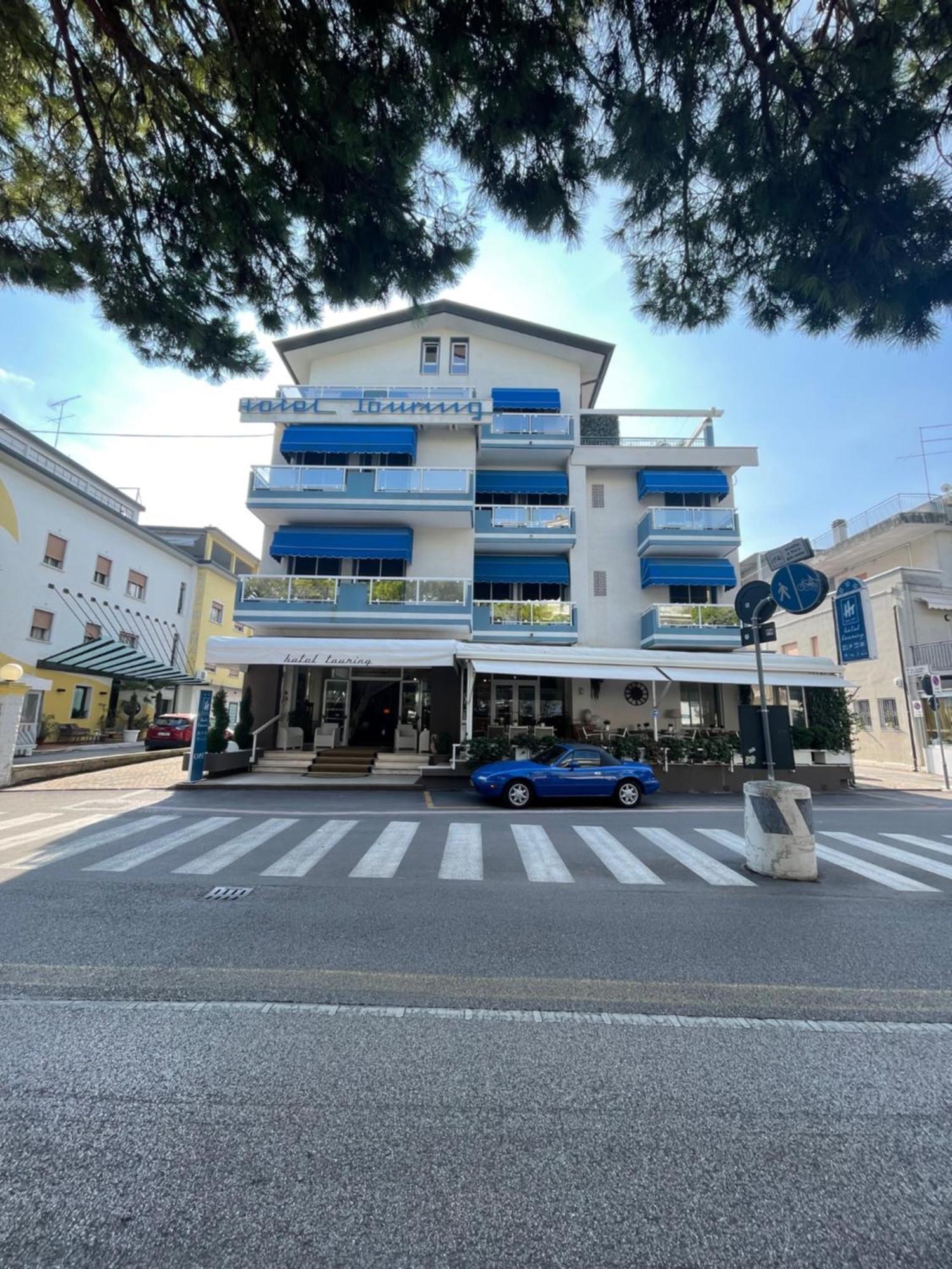 Hotel Touring Lido di Jesolo Bagian luar foto